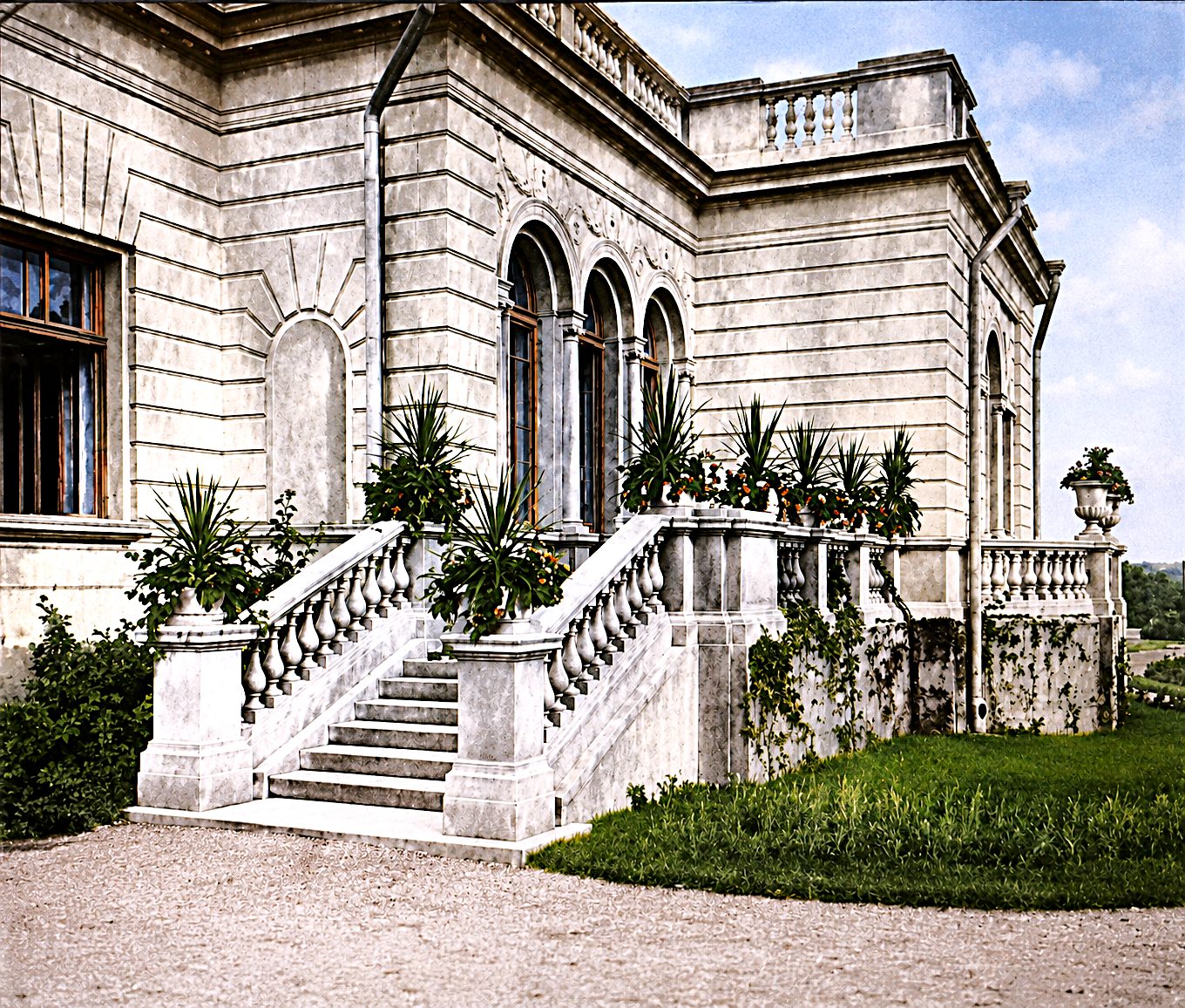 Denishi east entrance circa 1910
